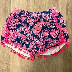 Simply southern excellent condition pom pom palm leaf shorts size L-Xl